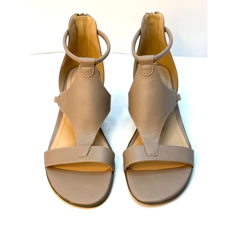 Journee Collection Women's Trayle Wedge Sandals Taupe Size 7.5M NWT and BOX